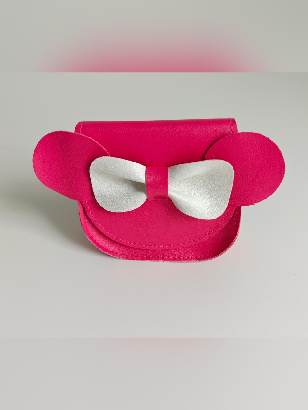 Minnie Mouse Hot Pink Small Purse With White Bow NEW Perfect For Little Girls